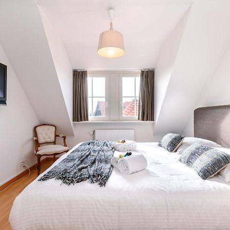 Апартаменти Charming Spacious Duplex Apt With Private Parking In Knokke Екстер'єр фото